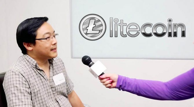 Чарли Ли дает интервью журналистам