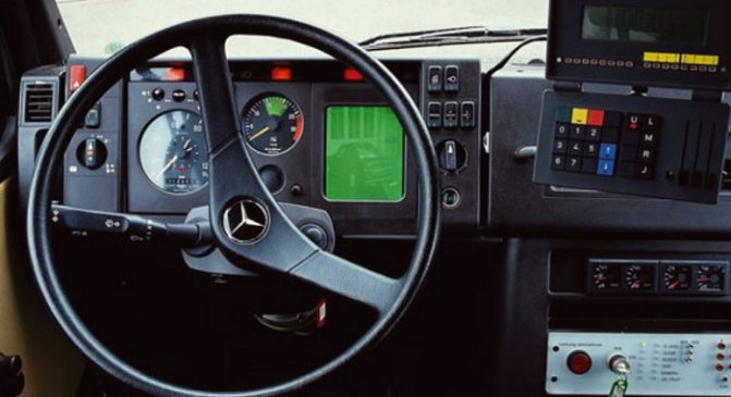 Mercedes-Benz 80-е автопилот