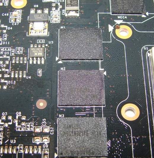 На видеокарта NVIDIA GTX 580 установлены чипы Samsung